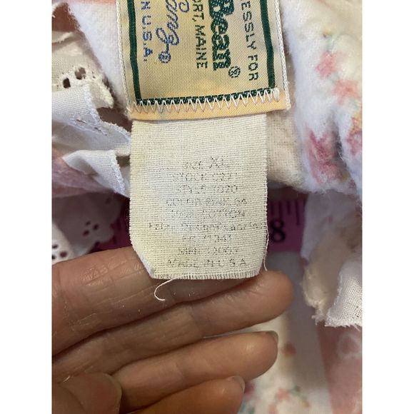 Vintage LL Bean By Lanz Flannel Nightgown Floral Ruffle Cottage Prairie Pink XL - Picture 16 of 16